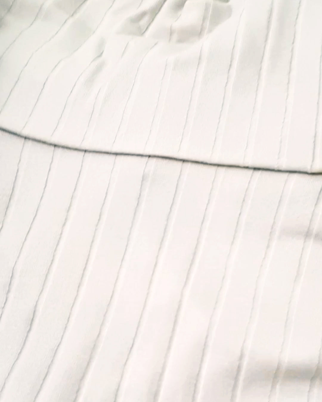 Blusa Gola Boba Alta Canelada Manga Longa Bege