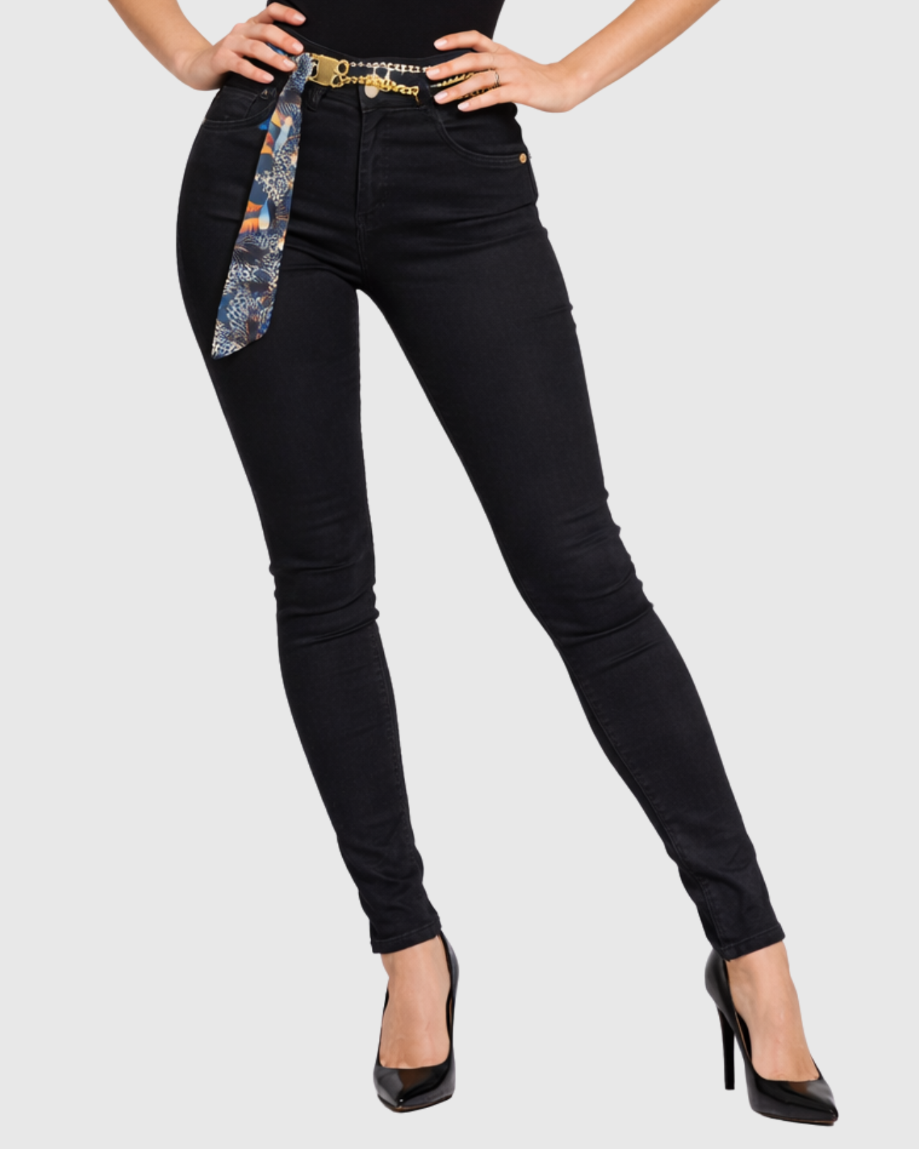 Calça Skinny Jeans Preta Cintura Alta com Cinto – Oppnus Cigarrete