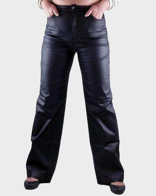Calça Resinada Wide Leg Flare Preta – Cintura Alta