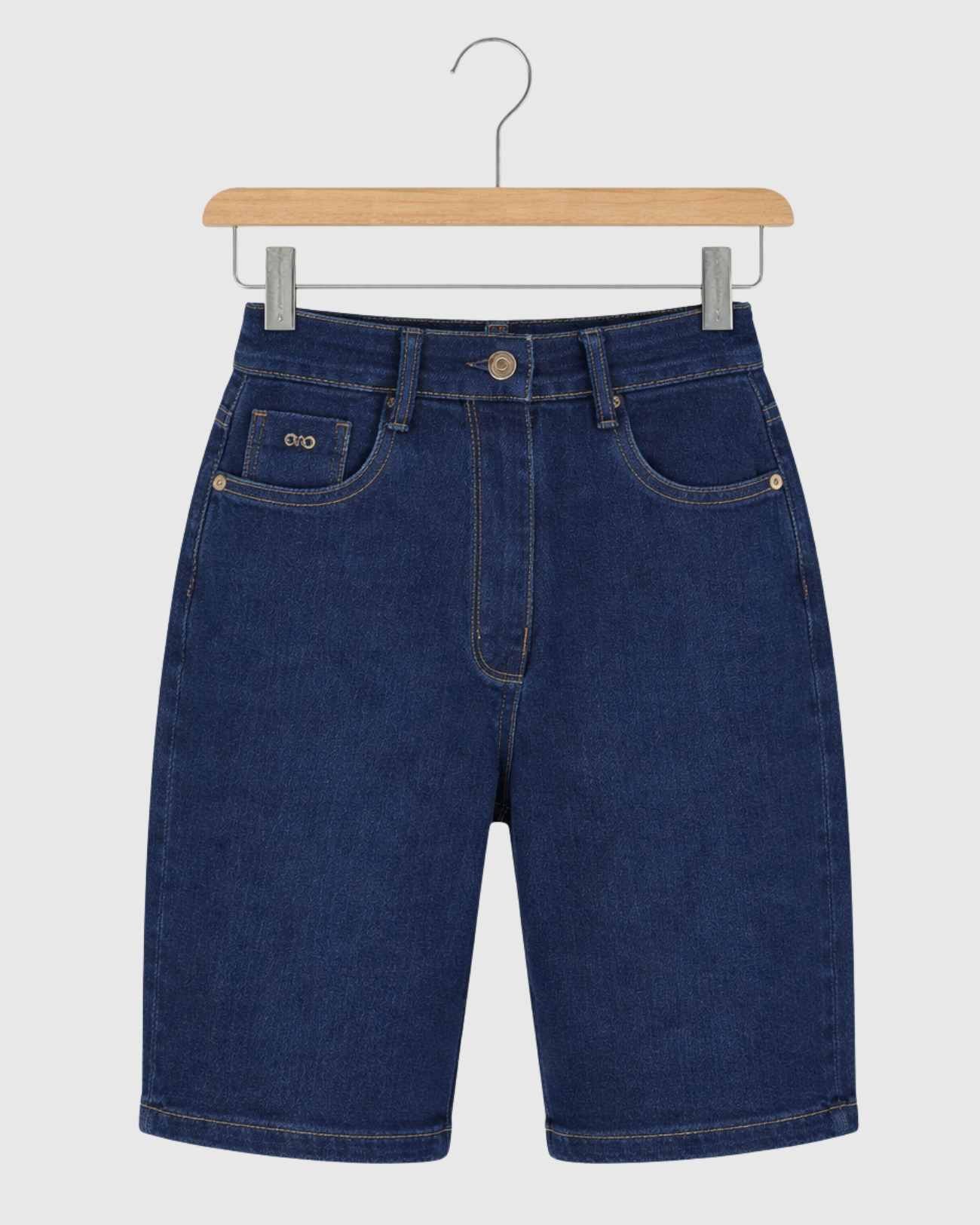 Bermuda Jeans Feminina Oppnus Cintura Alta até o Joelho