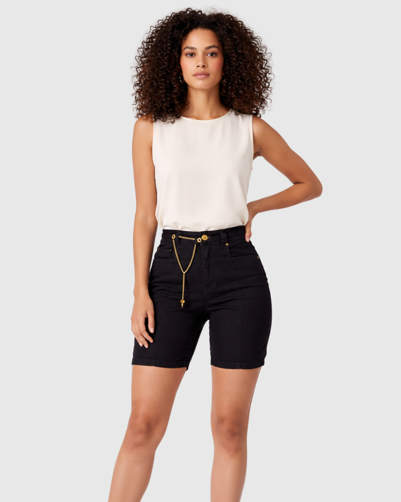 Bermuda Jeans Preta Cintura Alta com Cinto - Oppnus Feminina