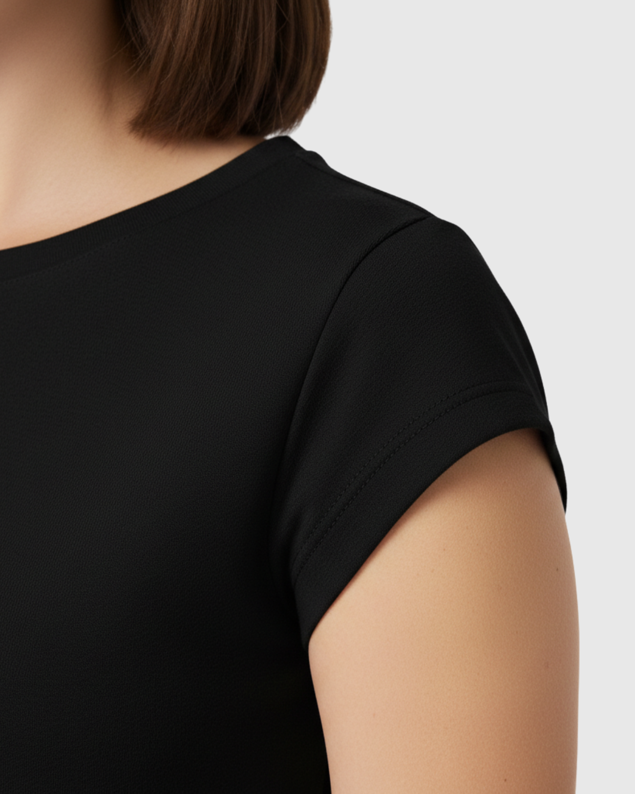 Blusa Básica Feminina Marialícia Manga Curta em Algodão Preta