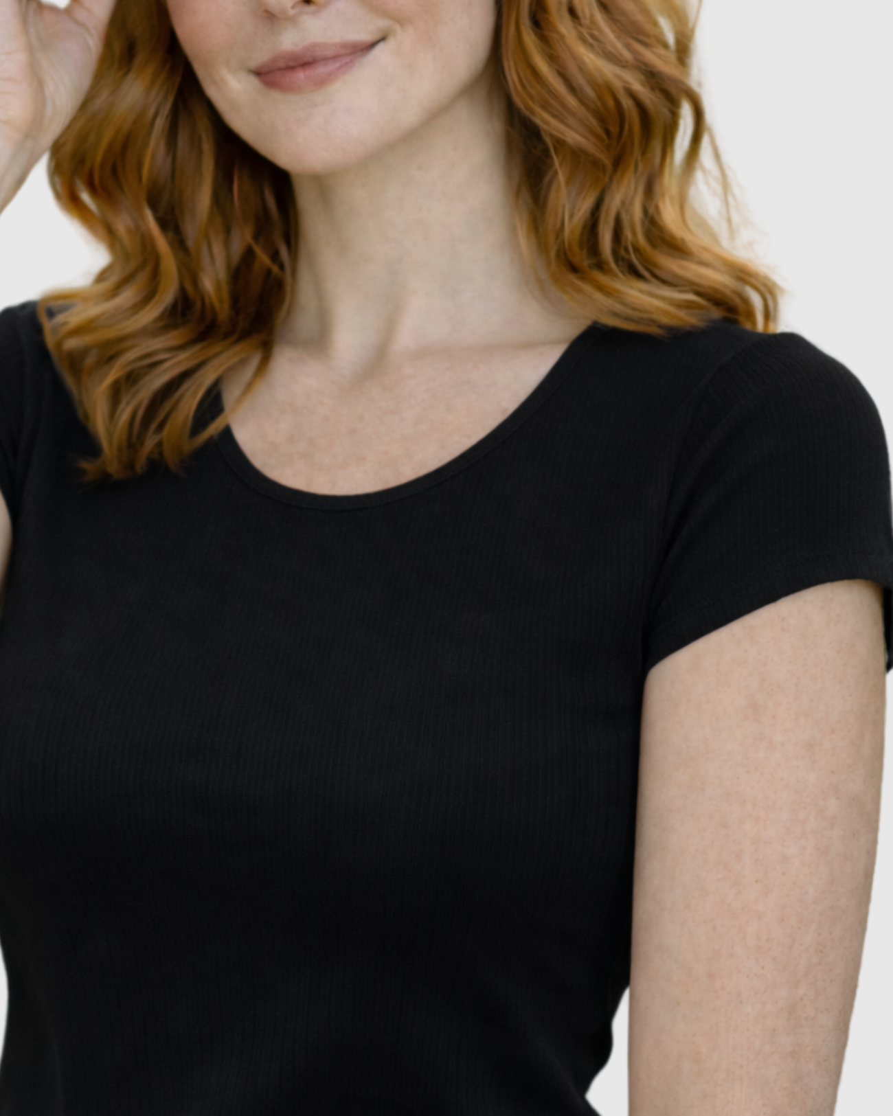 Blusa Básica Feminina Marialícia Manga Curta Canelada Preta