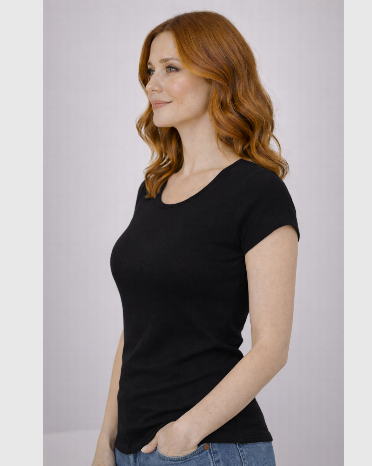 Blusa Básica Feminina Marialícia Manga Curta Canelada Preta