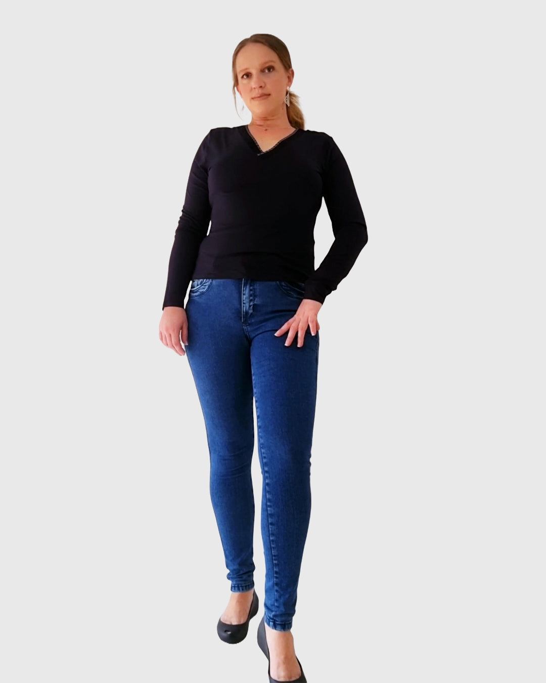Blusa Manga Longa Decote V Preta
