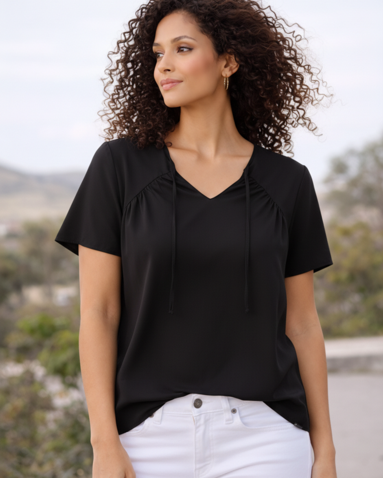 Blusa Marialícia Feminina Manga Curta em Malha Viscose Preta -