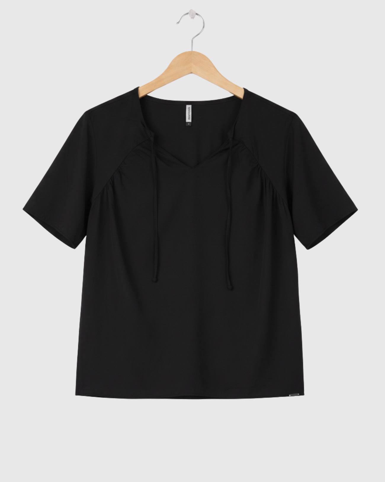 Blusa Marialícia Feminina Manga Curta em Malha Viscose Preta -