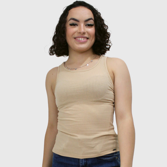 Blusa Regata Canelada Marialícia Bege com Alça Larga e Decote Redondo