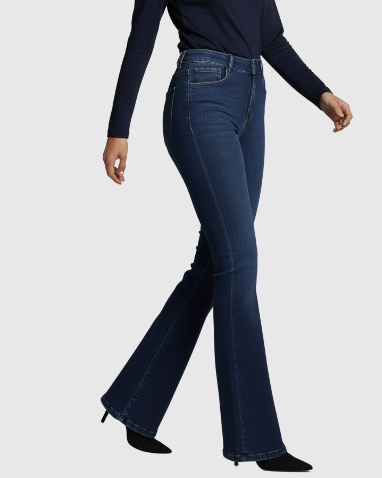 Calça Bootcut Cintura Alta com Efeito Modelador – Oppnus Jeans