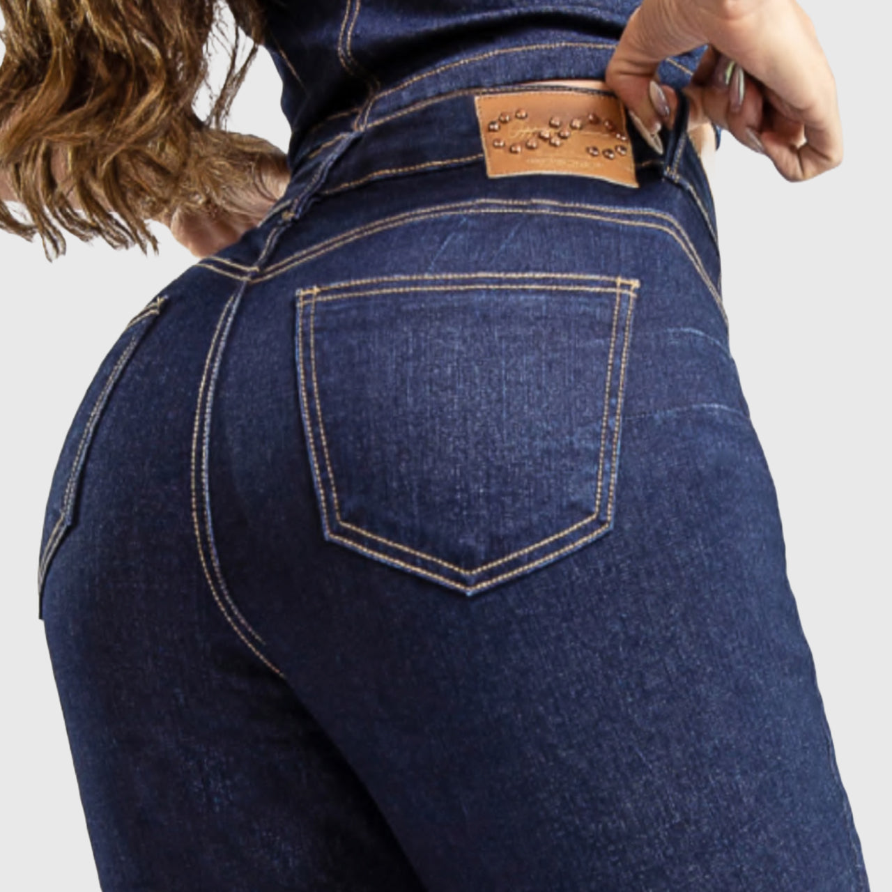 Calça Empina Bumbum Oppnus Jeans Skinny Cintura Alta -