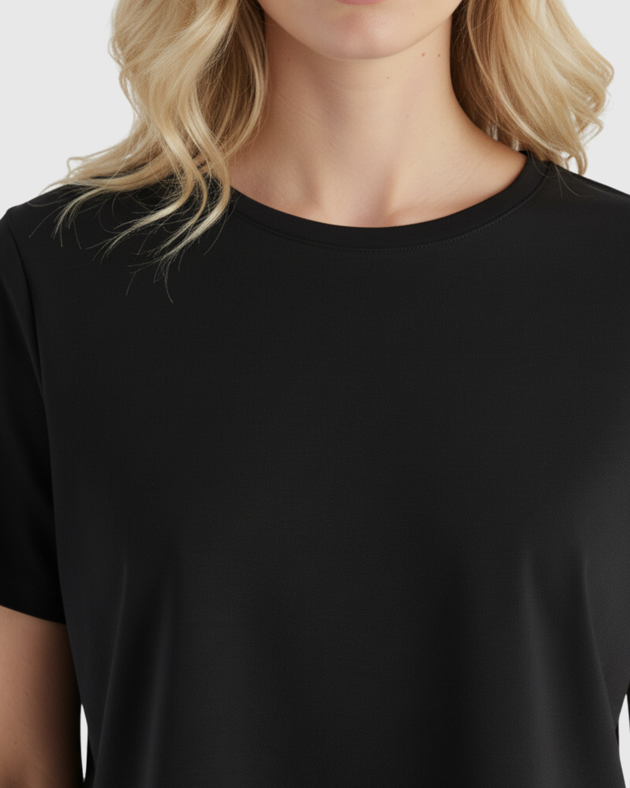 Camiseta Cropped Básica Feminina Preta em Algodão – Marialícia -