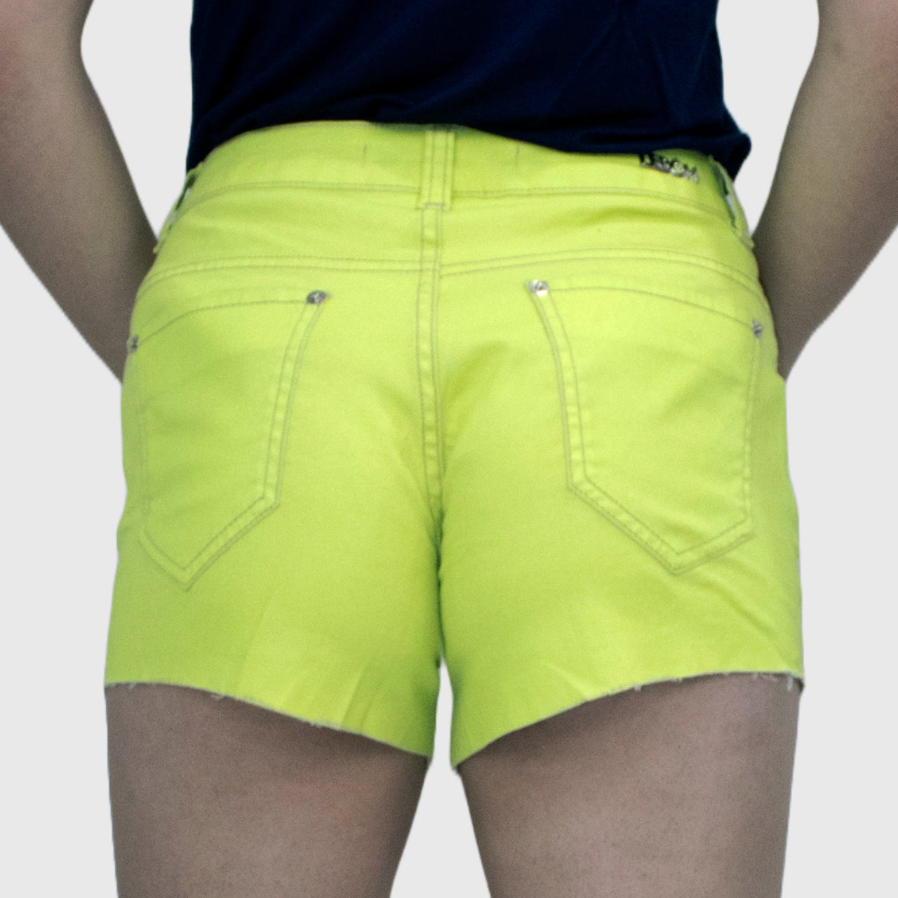 Shorts Lebôh Resinado Verde -